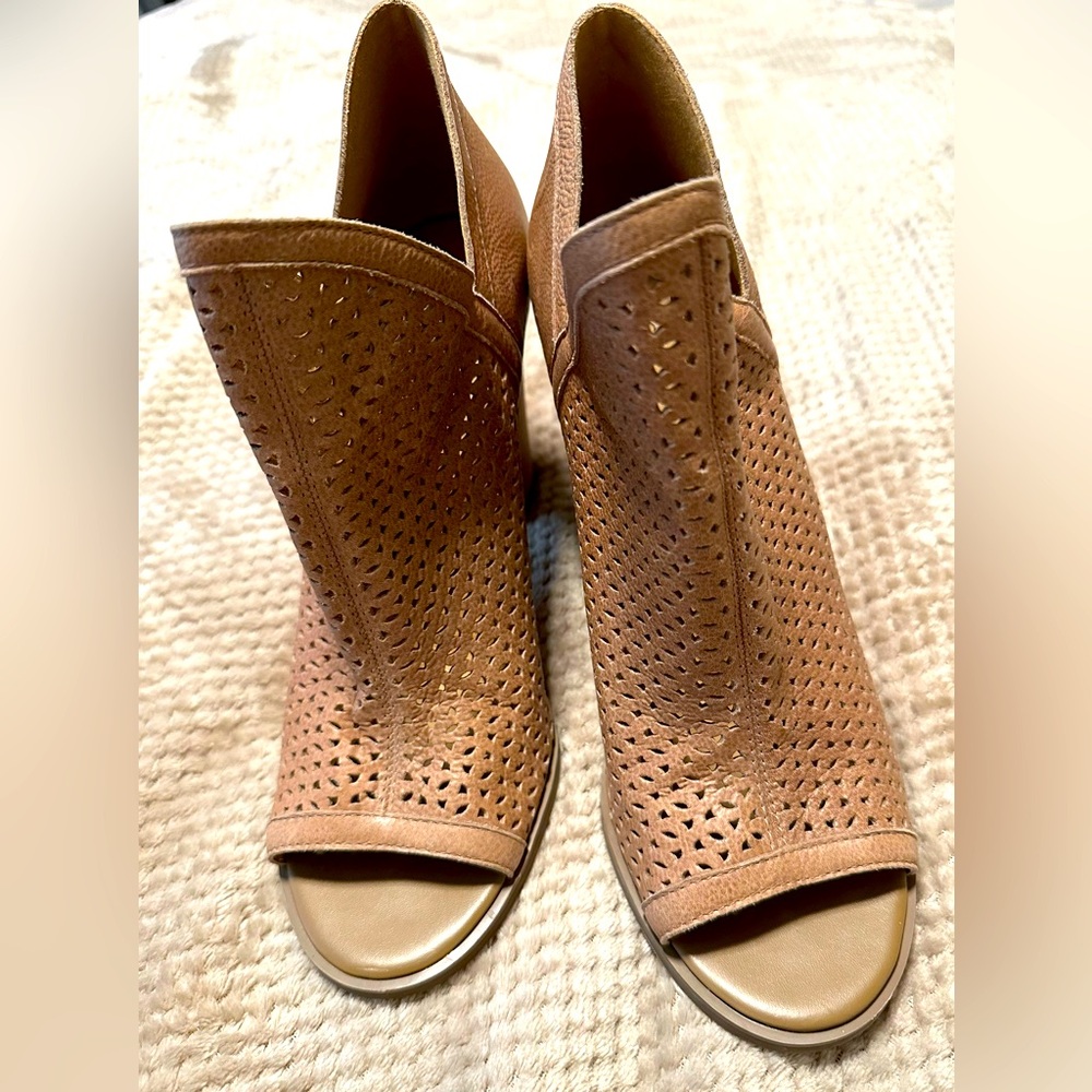 Lucky Brand slip-on heels, mesh leather upper